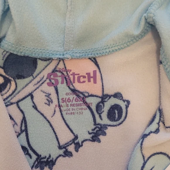 Disney Blue and Pink Stitch Footies One Piece - Picture 4 of 6